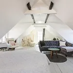 Alberta - 50m From The Sea By Interhome